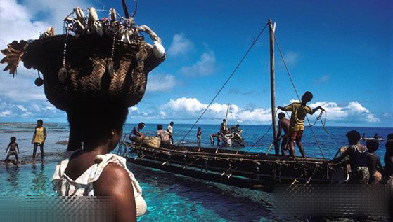 环球世界:爱情岛上的男人为何怕出门(图)