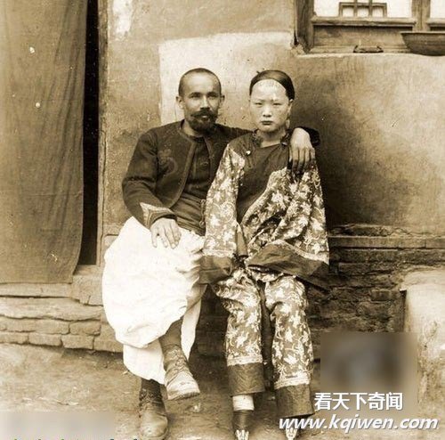 旧照盘点洋人在中国的禽兽暴行曾割数十名宫女乳房熬粥吃(组图)